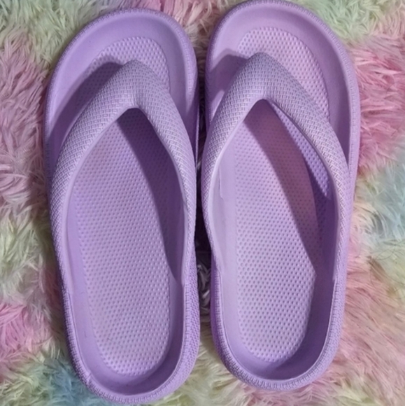 Shoes - Cloud Flip Flops in Lilac Lavender Purple Color